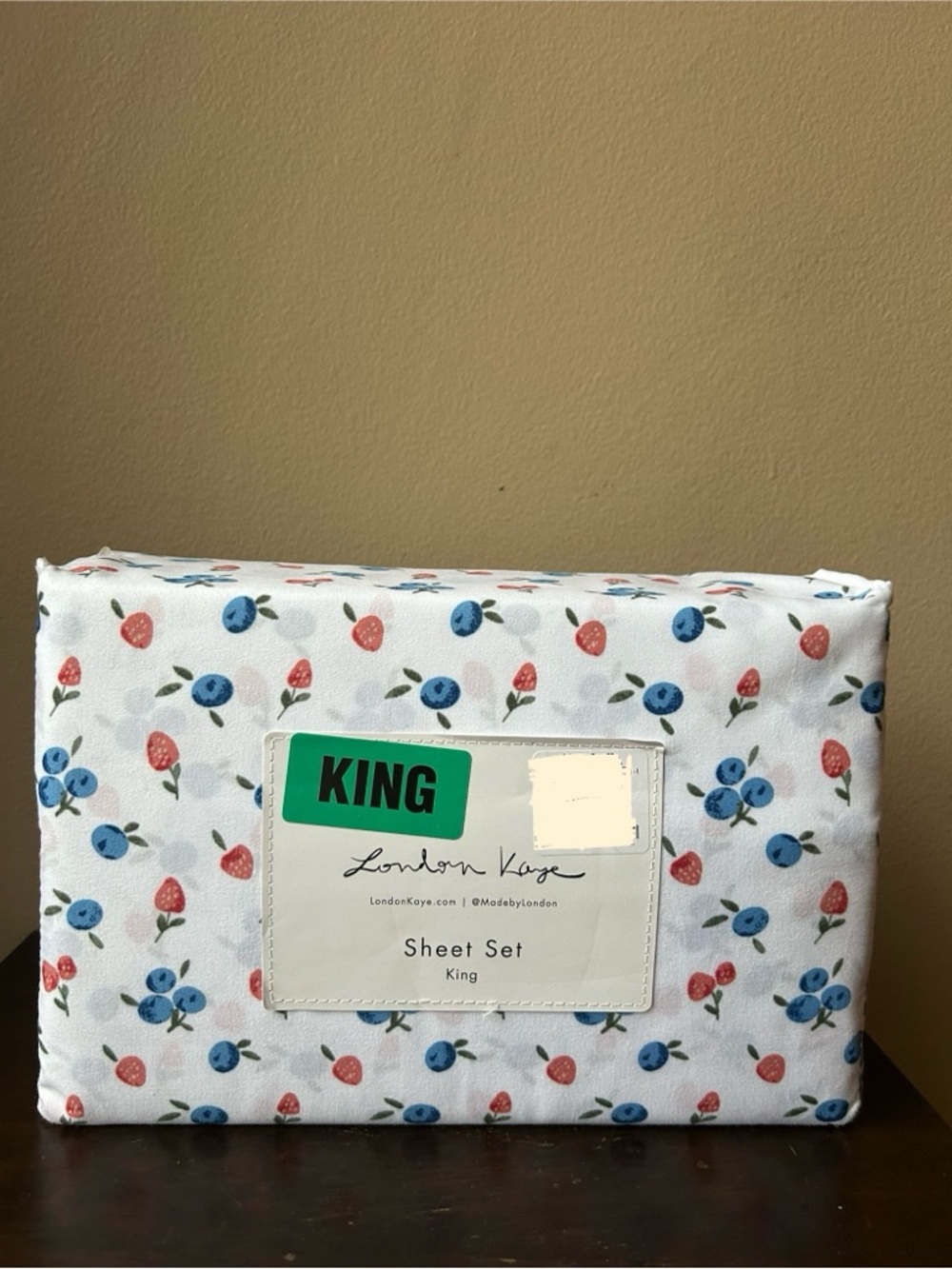 London Kaye King Sheet Set Strawberry Blueberry Americana Microfiber New 4 Pc